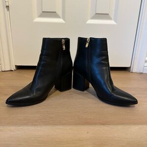 Elegant Black Ankle Boots